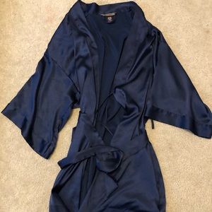 VS Robe